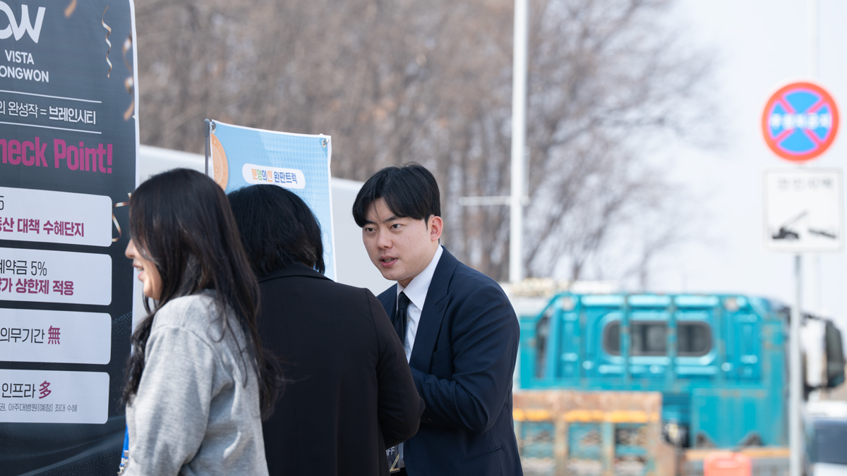<!-- 이미지 설명 -->
